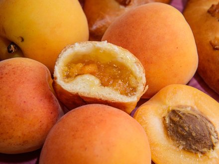 Пирожки с абрикосом (от 10 штук)