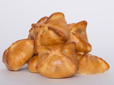 Пирожки с яблоком и корицей (от 10 штук)