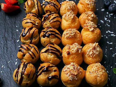 №05 Профитроли (20 шт., 2 вида)