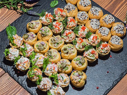 Поднос №06. "Салатики" (40 шт, 4 вида)