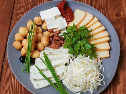 Ассорти кавказских сыров