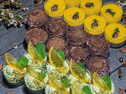 Поднос №24. Ассорти десертов в мини-стаканчиках №3 (24 шт.)