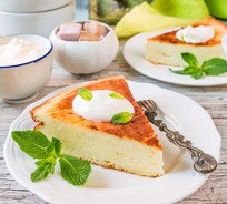 Запеканка творожная со сметаной