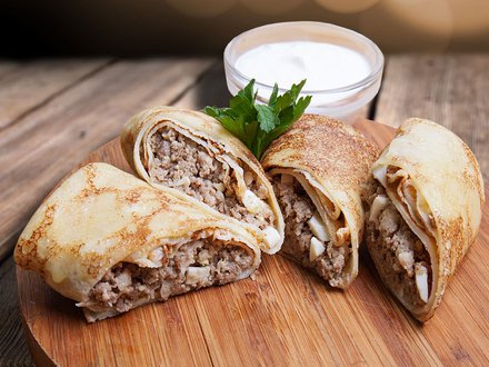 Блинчики домашние, фаршированные мясом (2 шт)