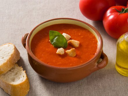 Томатный крем-суп с гренками