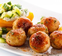 Каштаны рыбные паровые с овощами