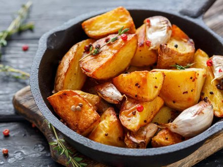 Картофель запеченный с паприкой