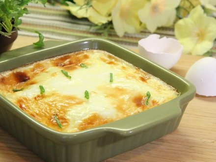 Омлет классический, подаётся с тостами