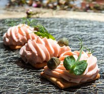 Пате из лосося на крекере (от 10 штук)