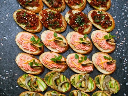 Поднос №33. Мини-брускетта Сет №4 (24 шт., 3 вида)