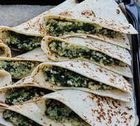 Кесадилья с киноа и шпинатом (от 5 штук)