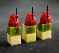 №19 Фруктово-ягодные канапе ( от 10 штук)