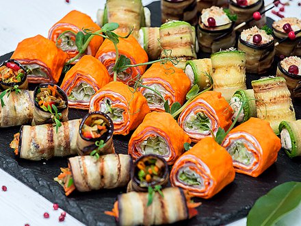 Поднос №03. "Рулетики" (40 шт., 4 вида)