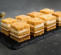 Пирожное "Медовик" (от 10 штук)