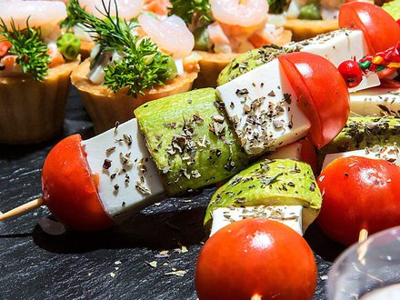 Овощной брошет с сыром Фета и травами (от 10 штук)