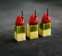 Фруктово-ягодные канапе ( от 10 штук)
