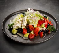 Салат «Греческий» с оливковым маслом