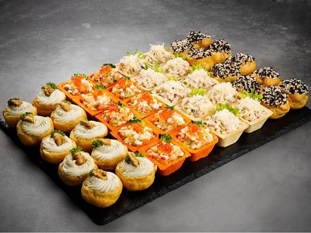 Салаты и муссы в тарталетках (40 шт., 4 вида)