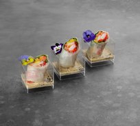 Спринг-роллы из мяса Снежного краба с икрой Тобико, свежими овощами (от 10 штук)