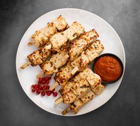 Шашлычок из индейки с домашним соусом (от 10 порций)